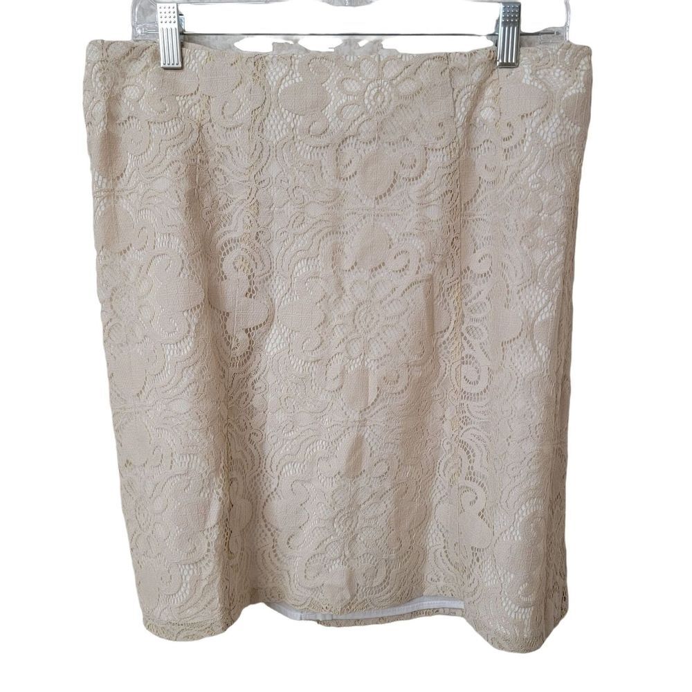 New York & Company Skirt Womens Size 12 Straight lace covered Beige Cotton blend